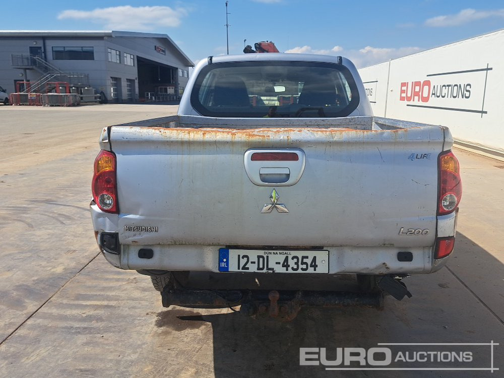 Mitsubishi L200 - SUV: photos 4 Mitsubishi L200 - SUV: photos 4