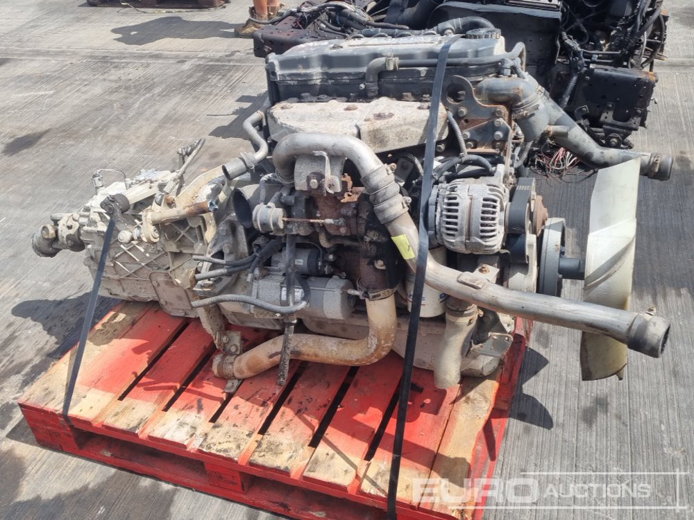 Paccar 4 Cylinder Engine, Gearbox - Moteur: photos 2 Paccar 4 Cylinder Engine, Gearbox - Moteur: photos 2