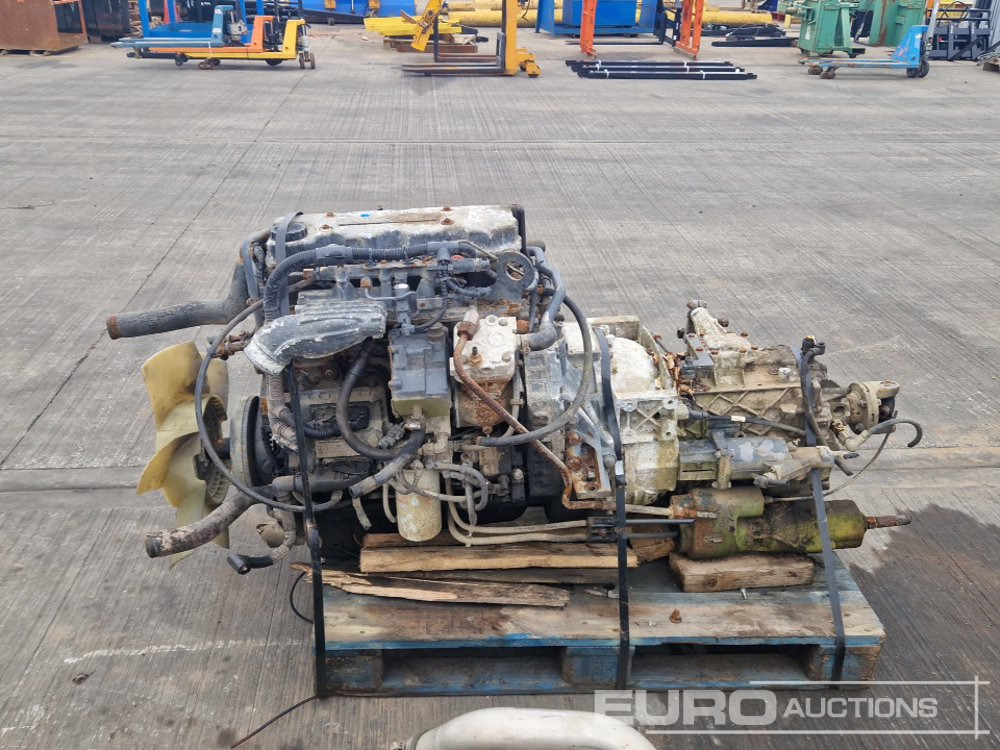 Paccar 4 Cylinder Engine, Gearbox - Moteur: photos 2 Paccar 4 Cylinder Engine, Gearbox - Moteur: photos 2