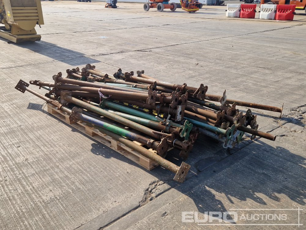 Pallet of Acrow Props - Matériel de chantier: photos 3 Pallet of Acrow Props - Matériel de chantier: photos 3