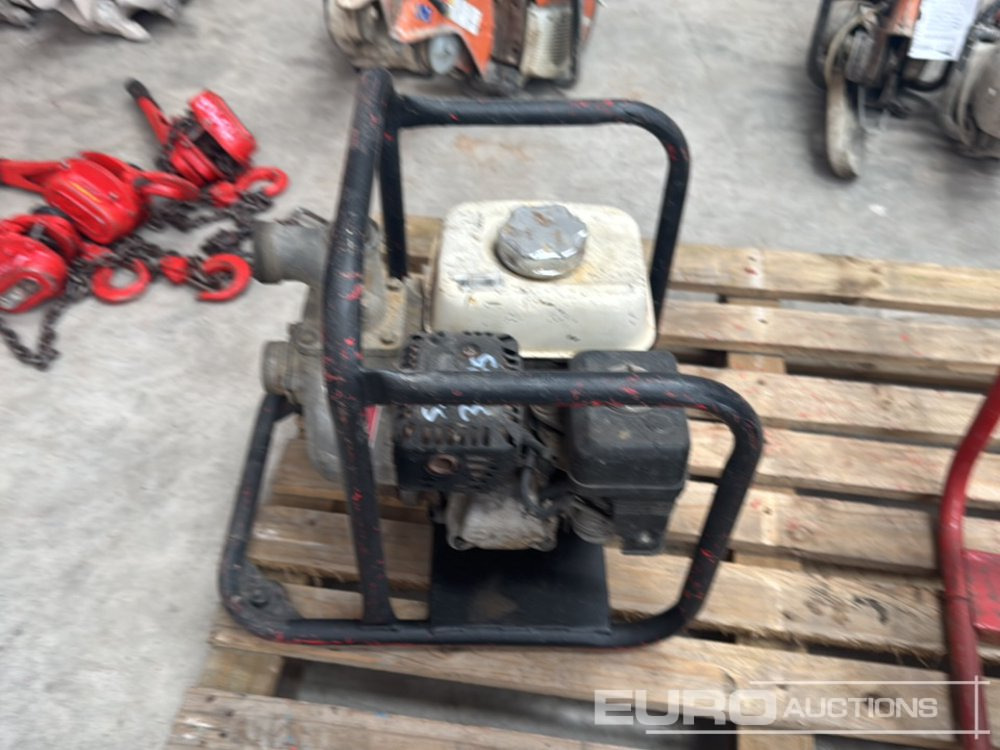 Petrol Water Pump, Honda Engine (Recoil Missing) - Pompe à eau: photos 4 Petrol Water Pump, Honda Engine (Recoil Missing) - Pompe à eau: photos 4