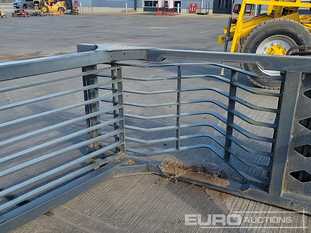 Pièces de rechange Demo Cage to suit Hitachi ZX210-3/5: photos 10