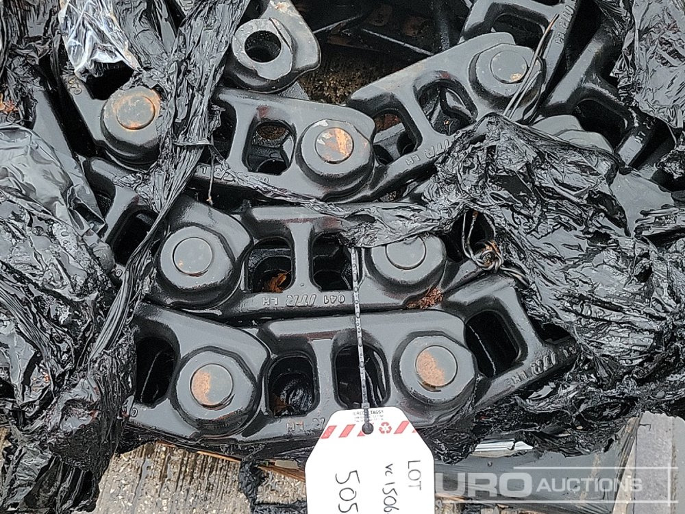 Track Chain (2 of) - Pièces de rechange: photos 5 Track Chain (2 of) - Pièces de rechange: photos 5