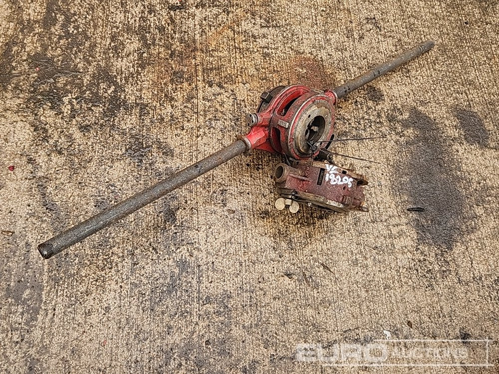 Pipe Threader - Équipement de garage: photos 1 Pipe Threader - Équipement de garage: photos 1