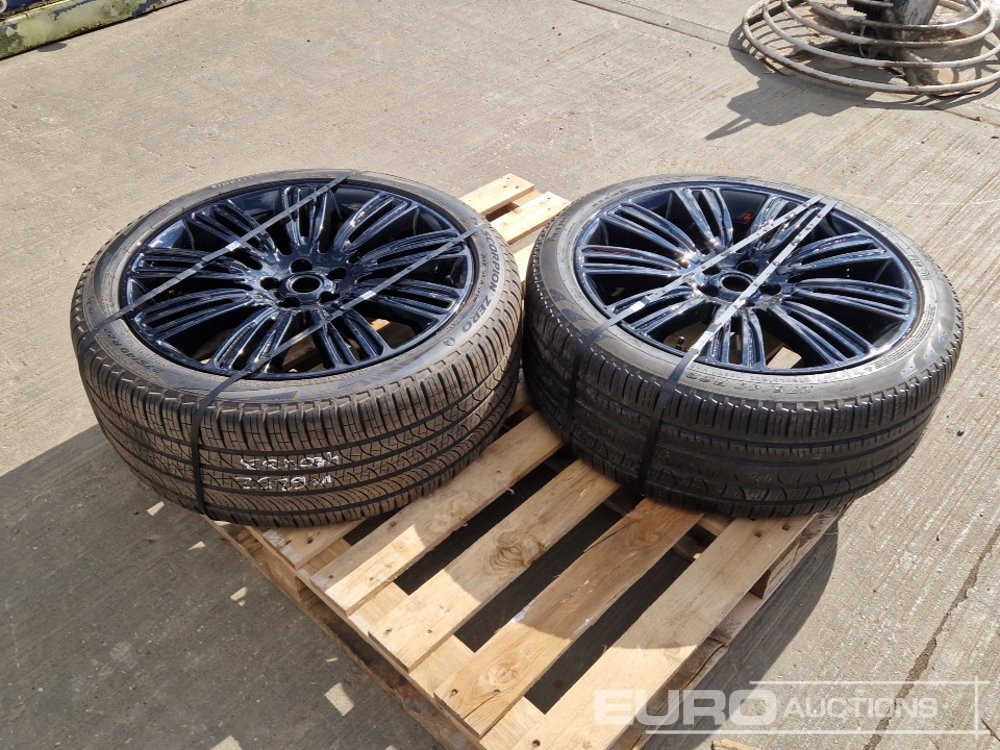 Pirelli 275/40 R22 Tyre & Rim (2 of) - Pneu: photos 4 Pirelli 275/40 R22 Tyre & Rim (2 of) - Pneu: photos 4