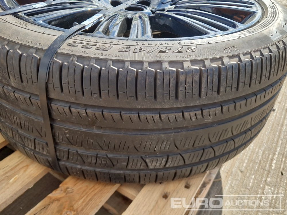 Pirelli 275/40 R22 Tyre & Rim (2 of) - Pneu: photos 5 Pirelli 275/40 R22 Tyre & Rim (2 of) - Pneu: photos 5