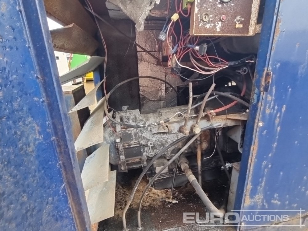 Groupe électrogène Powerpack, Perkins Engine: photos 15 Groupe électrogène Powerpack, Perkins Engine: photos 15