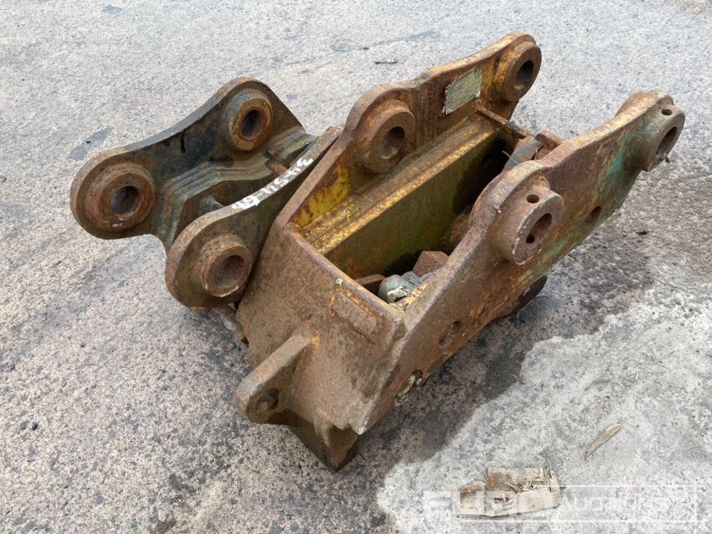Quick Hitch 45/50mm Pin to suit 4-8 Ton Excavator (2 of) - Attache rapide: photos 5 Quick Hitch 45/50mm Pin to suit 4-8 Ton Excavator (2 of) - Attache rapide: photos 5