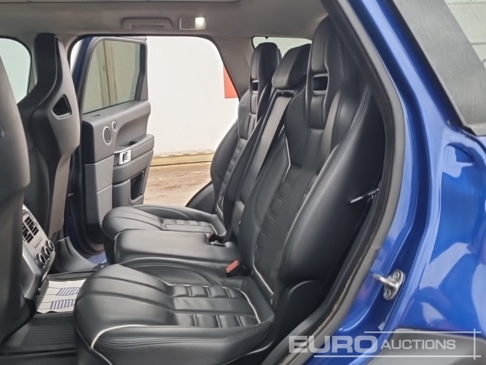 SUV Range Rover Sport: photos 27