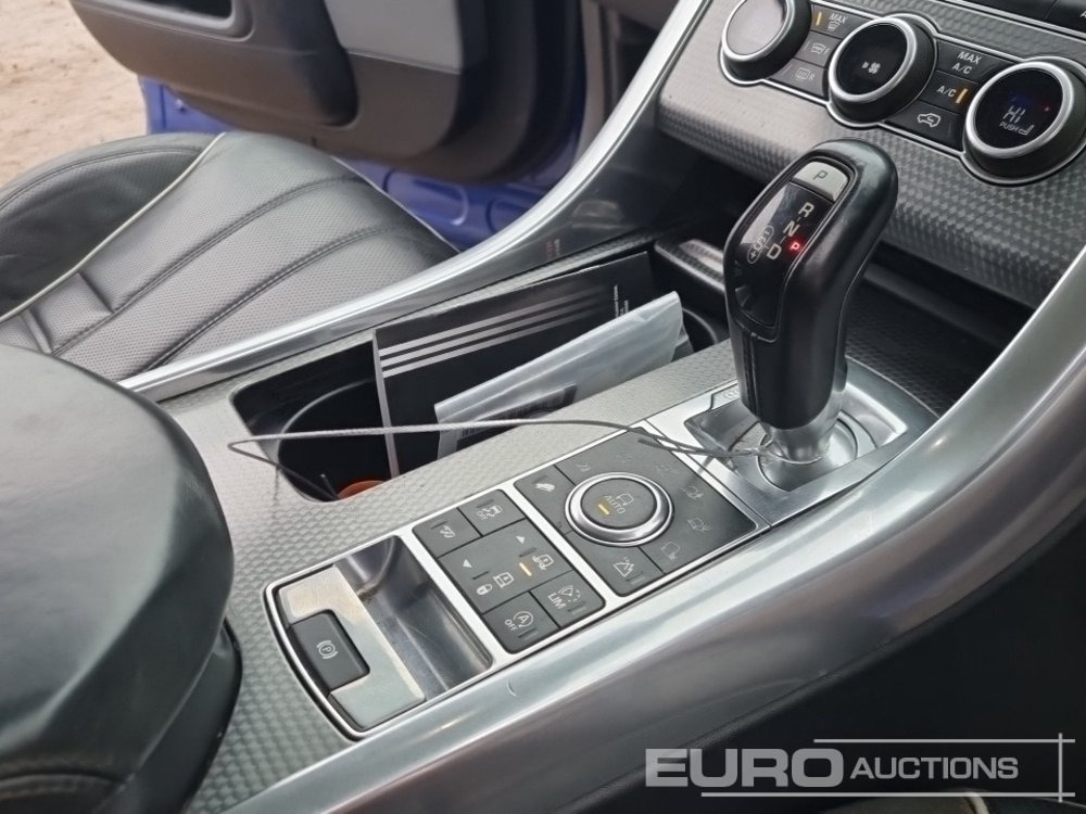 SUV Range Rover Sport: photos 38