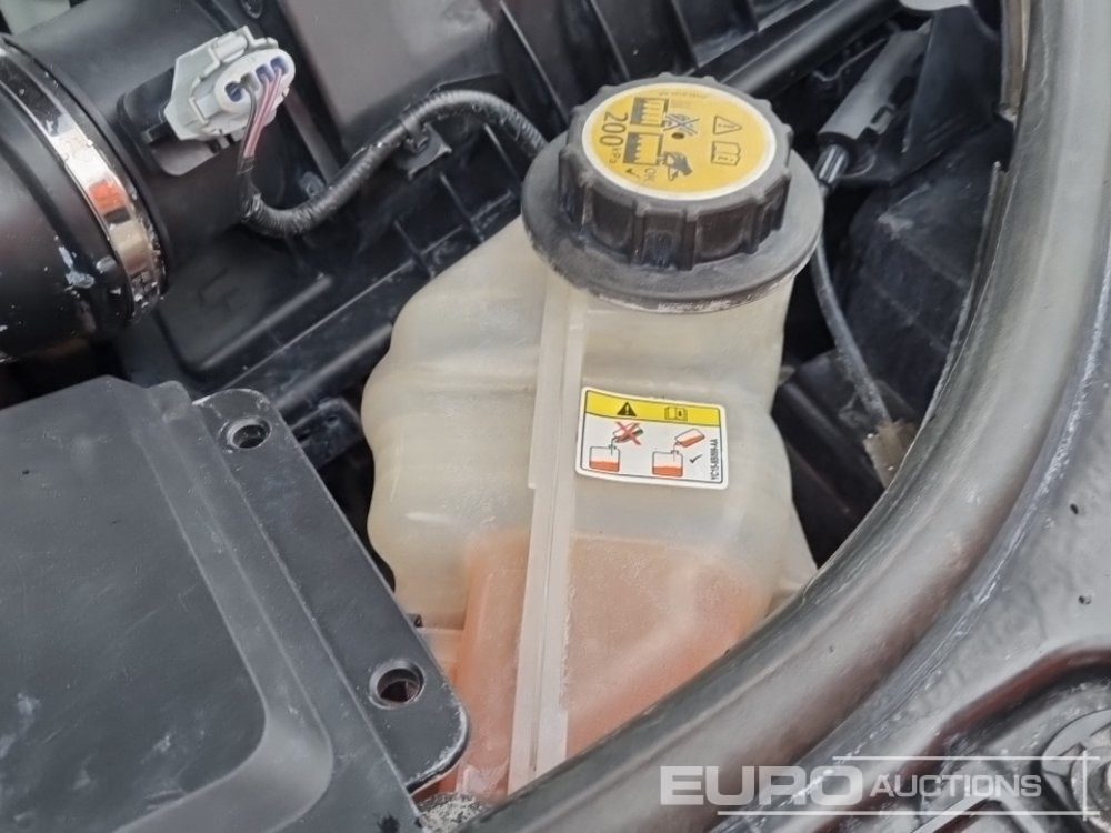 SUV Range Rover Sport: photos 17