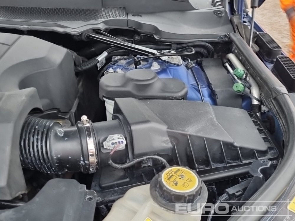 SUV Range Rover Sport: photos 14