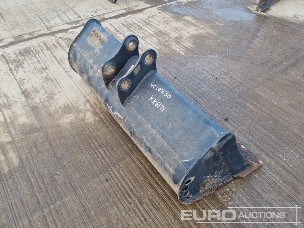 Rhinox 48" Ditching Bucket 35mm Pin to suit Mini Excavator - Godet: photos 5 Rhinox 48" Ditching Bucket 35mm Pin to suit Mini Excavator - Godet: photos 5