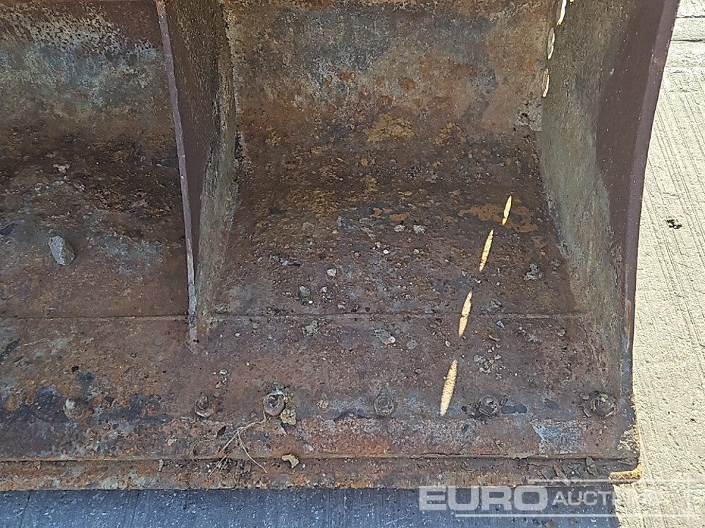 Godet Rhinox 84" Ditching Bucket 80mm Pin to suit 20 Ton Excavator: photos 11