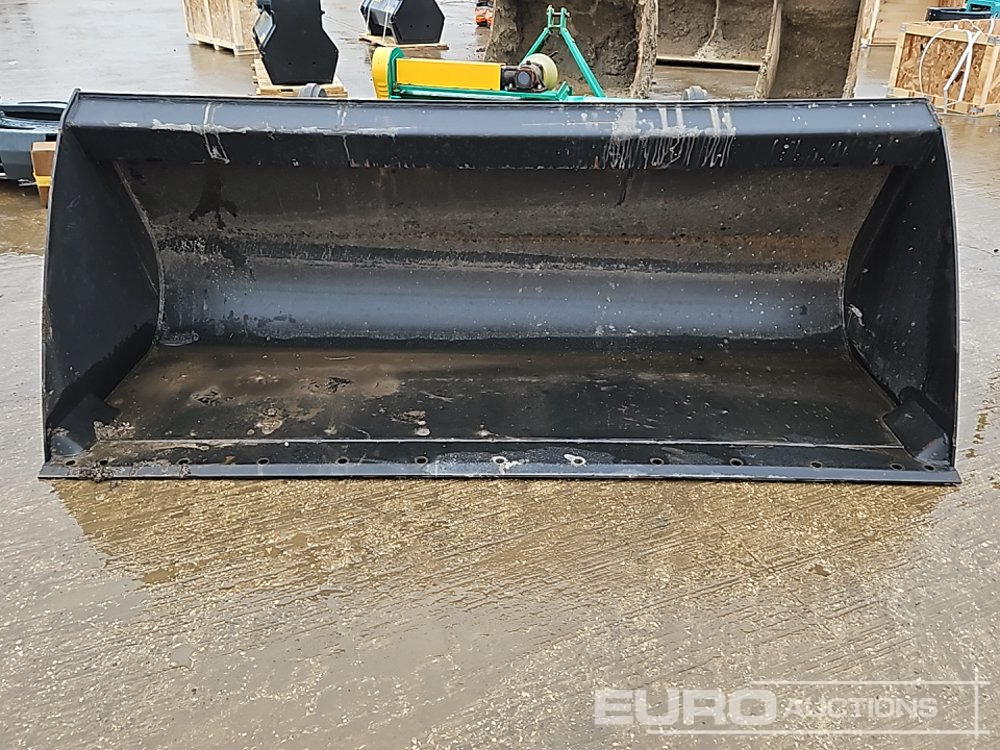 Rhinox 90" Loading Bucket to suit Telehandler - Godet: photos 2 Rhinox 90" Loading Bucket to suit Telehandler - Godet: photos 2