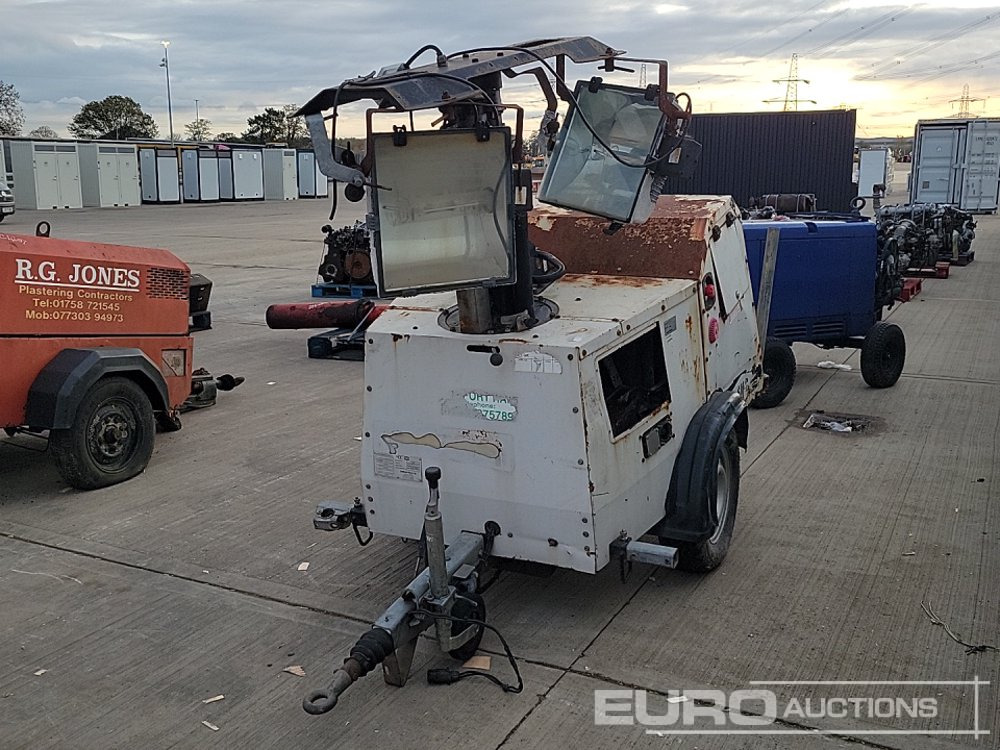 SMC TL90 - Mat d'éclairage: photos 1 SMC TL90 - Mat d'éclairage: photos 1