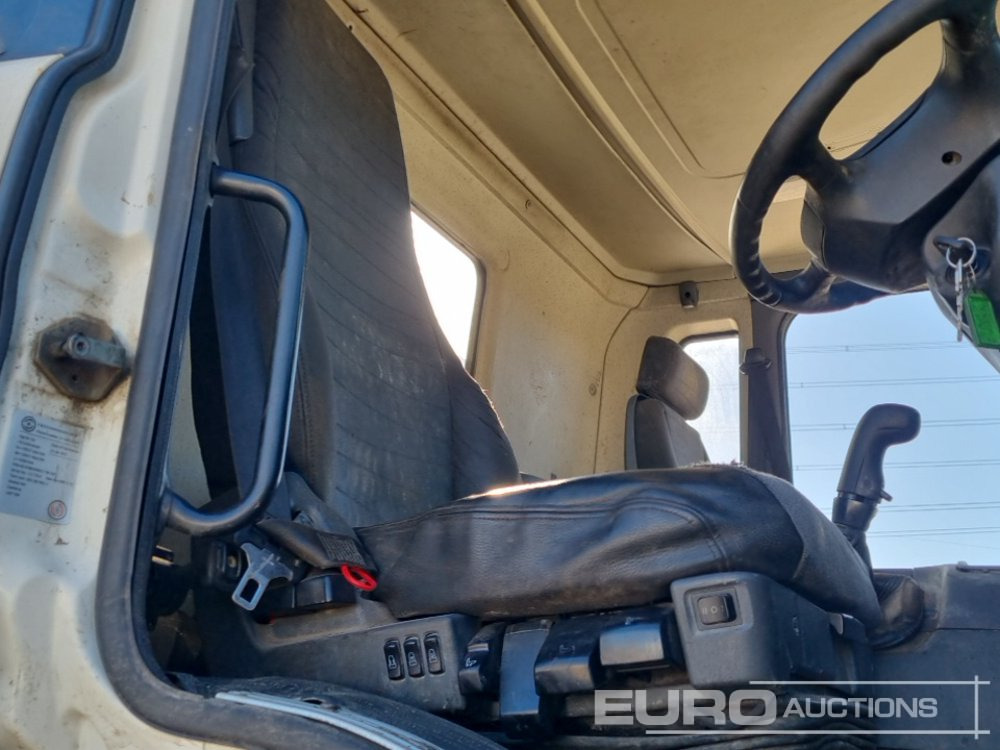 Camion benne Scania P380: photos 27
