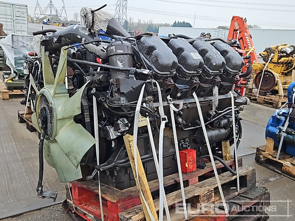 Scania V8 Engine - Moteur: photos 3 Scania V8 Engine - Moteur: photos 3