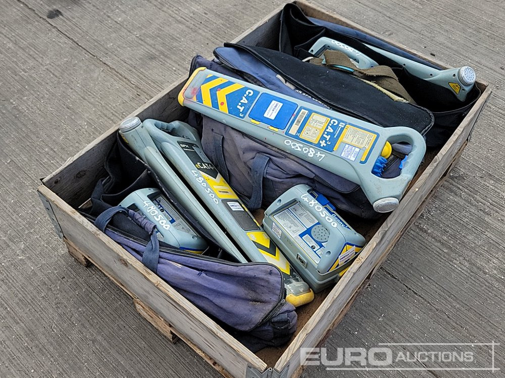 Selection of Radio Cable Detectors - Matériel de chantier: photos 3 Selection of Radio Cable Detectors - Matériel de chantier: photos 3