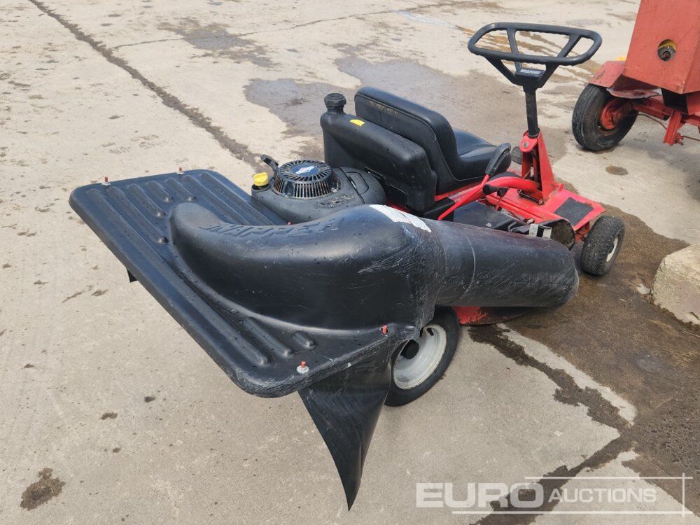 Snapper 28 Petrol Ride On Lawnmower, Briggs & Stratton Engine - Matériel de chantier: photos 5 Snapper 28 Petrol Ride On Lawnmower, Briggs & Stratton Engine - Matériel de chantier: photos 5