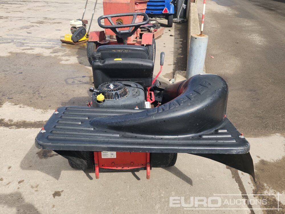 Snapper 28 Petrol Ride On Lawnmower, Briggs & Stratton Engine - Matériel de chantier: photos 4 Snapper 28 Petrol Ride On Lawnmower, Briggs & Stratton Engine - Matériel de chantier: photos 4