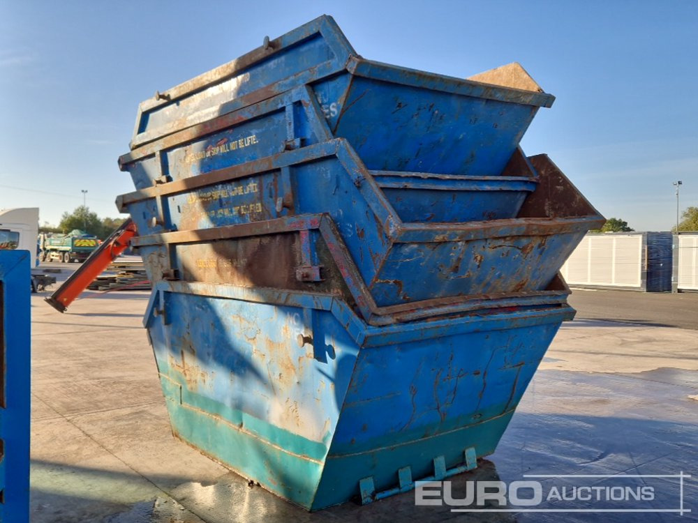 Steel Skips (5 of) - Benne à chaînes: photos 4 Steel Skips (5 of) - Benne à chaînes: photos 4
