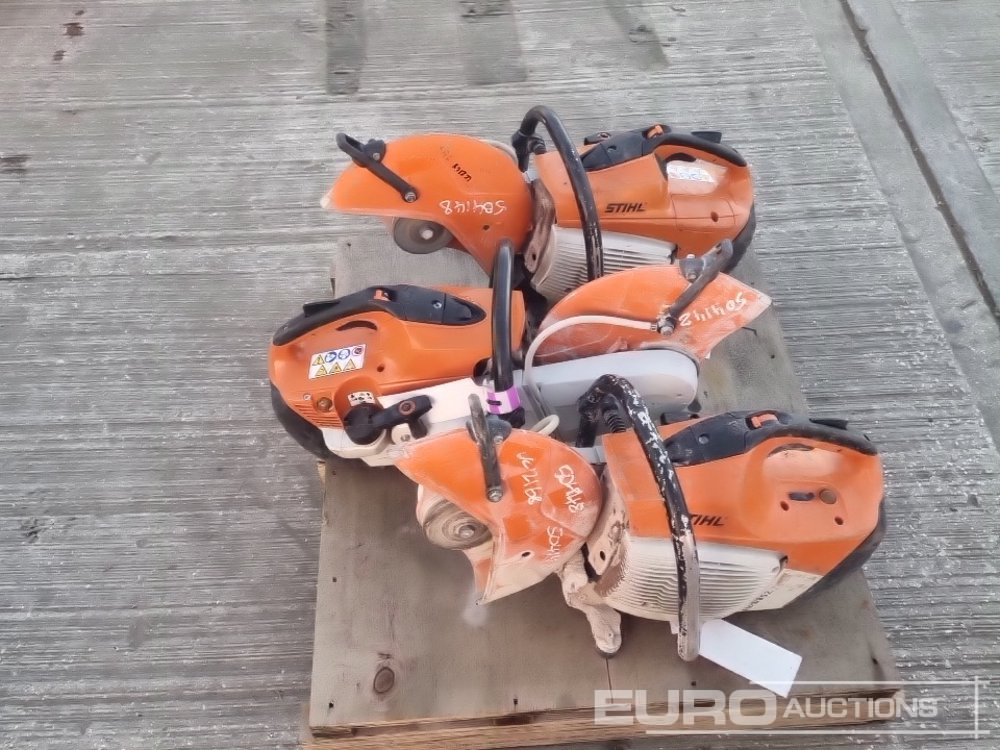 Stihl Petrol Quick Cut Saw (3 of) - Travaux routiers: photos 2 Stihl Petrol Quick Cut Saw (3 of) - Travaux routiers: photos 2