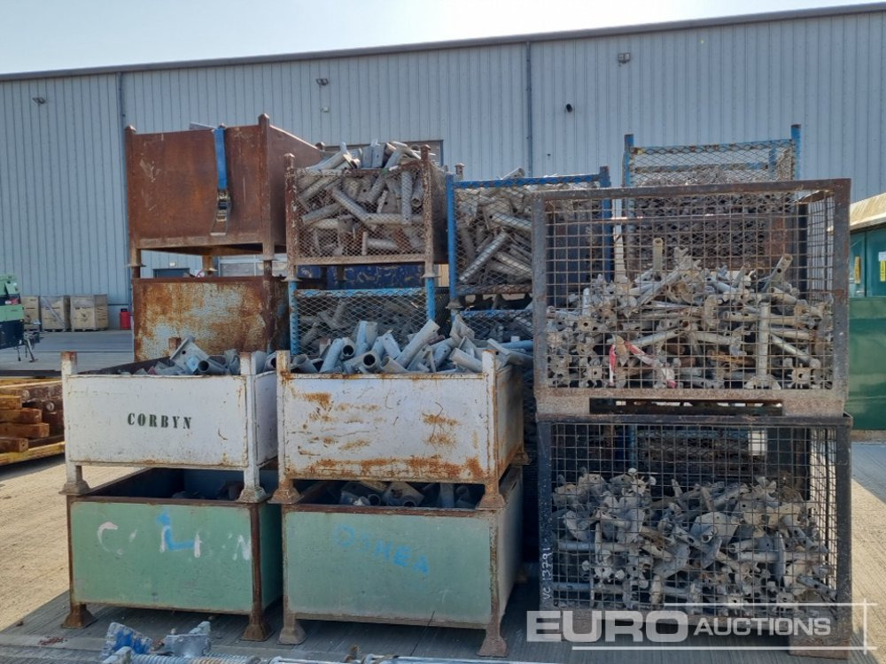 Stillage of Formwork & Scaffolding Parts & Fittings (30 of) - Matériel de chantier: photos 5 Stillage of Formwork & Scaffolding Parts & Fittings (30 of) - Matériel de chantier: photos 5