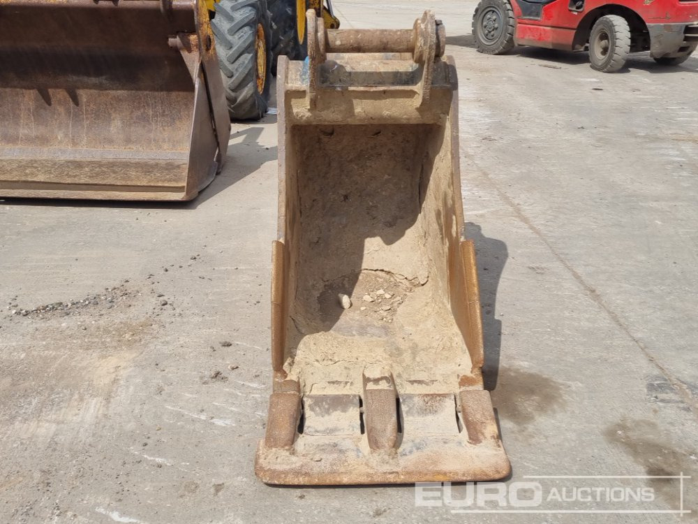 Godet Strickland 24" Digging Bucket 65mm Pin to suit 13 Ton Excavator: photos 8