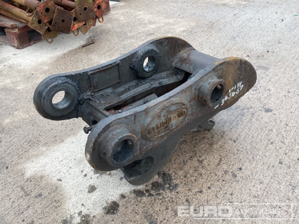 Strickland Hydraulic Quick Hitch 65mm Pin to suit 13 Ton Excavator - Attache rapide: photos 1 Strickland Hydraulic Quick Hitch 65mm Pin to suit 13 Ton Excavator - Attache rapide: photos 1