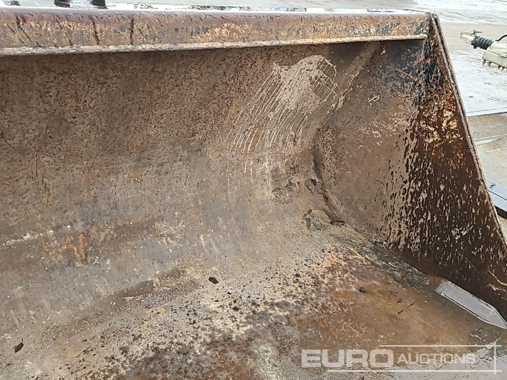 Godet Strimech 90" Loading Bucket to suit Telehandler: photos 13 Godet Strimech 90" Loading Bucket to suit Telehandler: photos 13