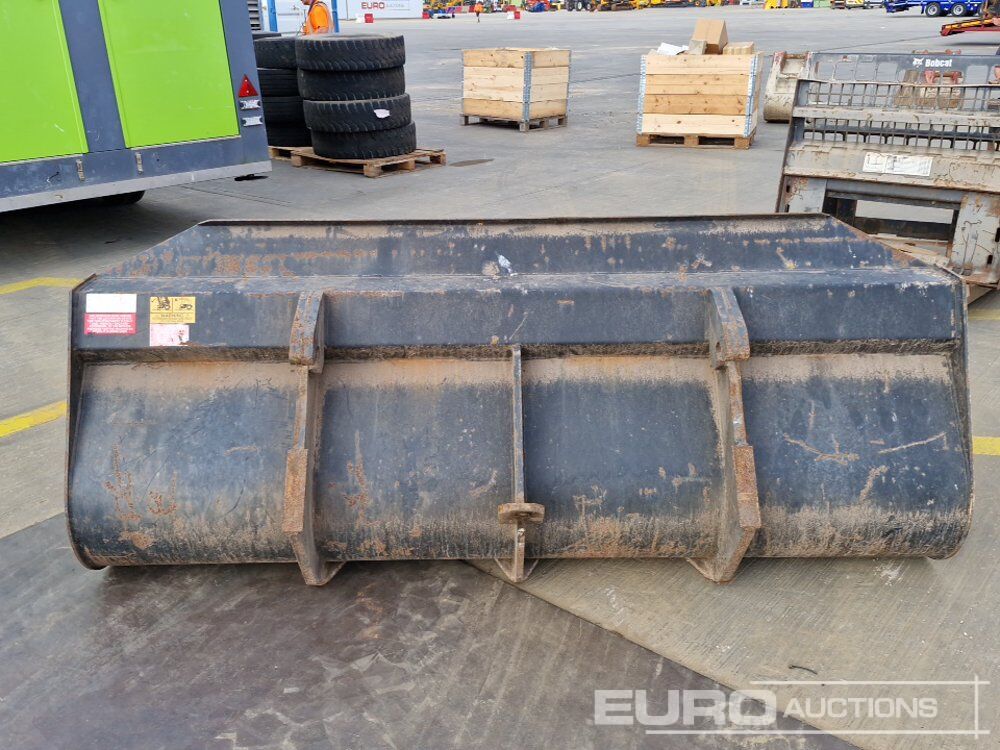 Strimech 92" Loading Bucket to suit Telehandler - Godet: photos 4 Strimech 92" Loading Bucket to suit Telehandler - Godet: photos 4
