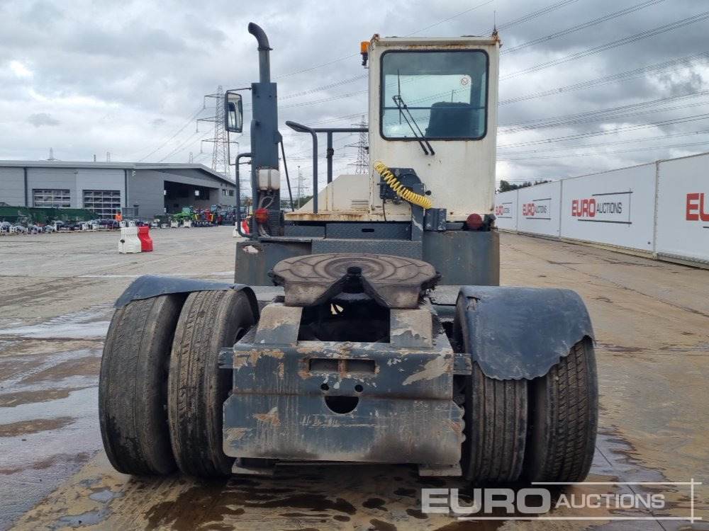 Terberg 4x2 Shunter - Tracteur portuaire: photos 4 Terberg 4x2 Shunter - Tracteur portuaire: photos 4
