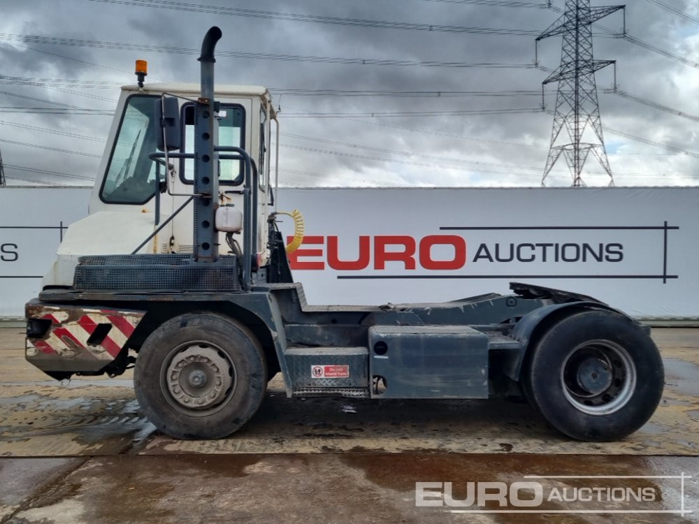 Terberg 4x2 Shunter - Tracteur portuaire: photos 2 Terberg 4x2 Shunter - Tracteur portuaire: photos 2