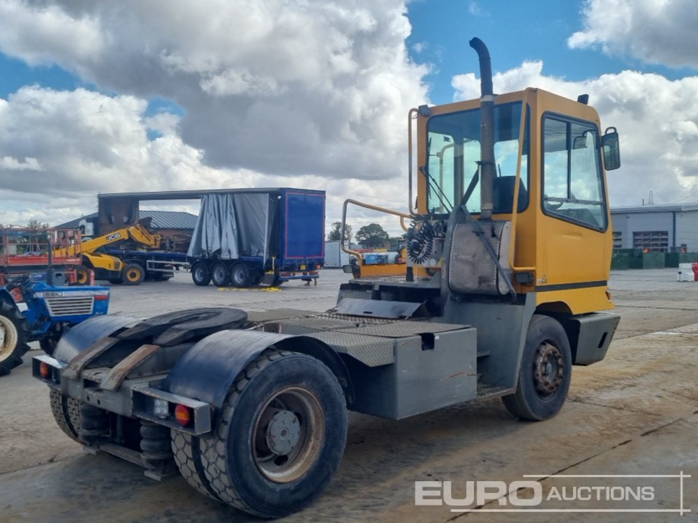 Terberg YT182 - Tracteur portuaire: photos 5 Terberg YT182 - Tracteur portuaire: photos 5