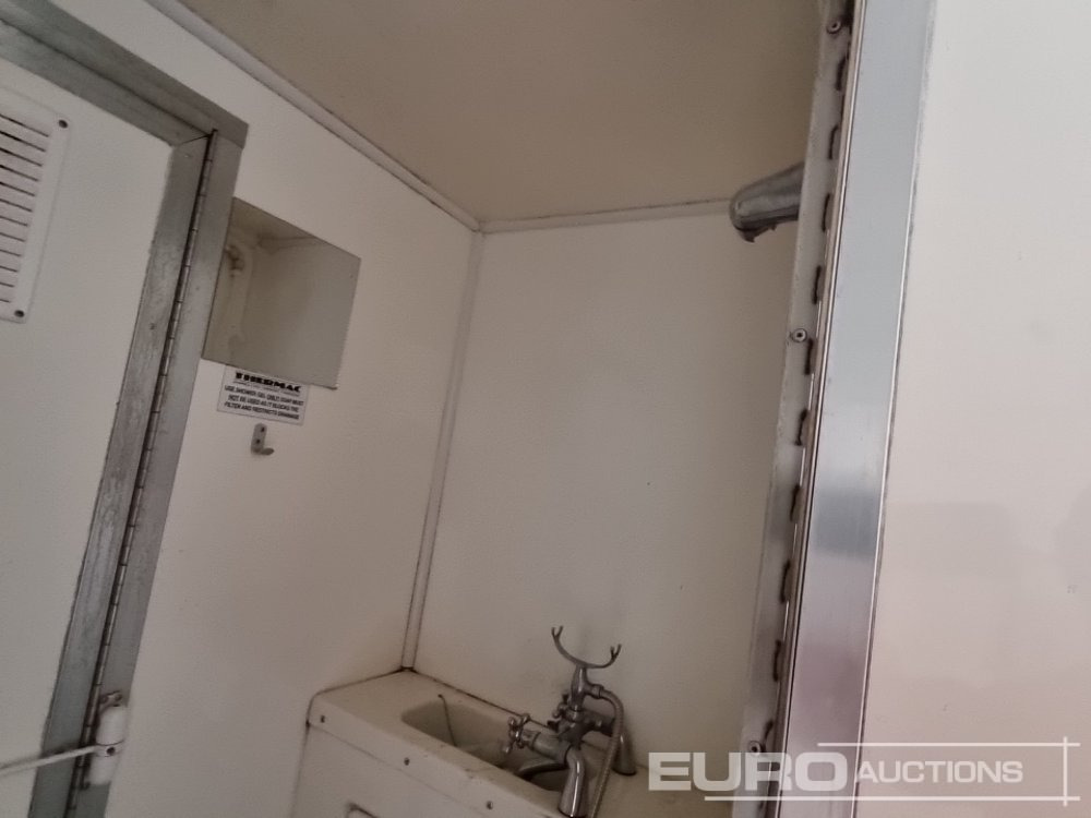 Remorque porte engin Thermac Single Axle Decontamination Unit, Self Contained, Gas Honda Generator Working Boiler: photos 33 Remorque porte engin Thermac Single Axle Decontamination Unit, Self Contained, Gas Honda Generator Working Boiler: photos 33