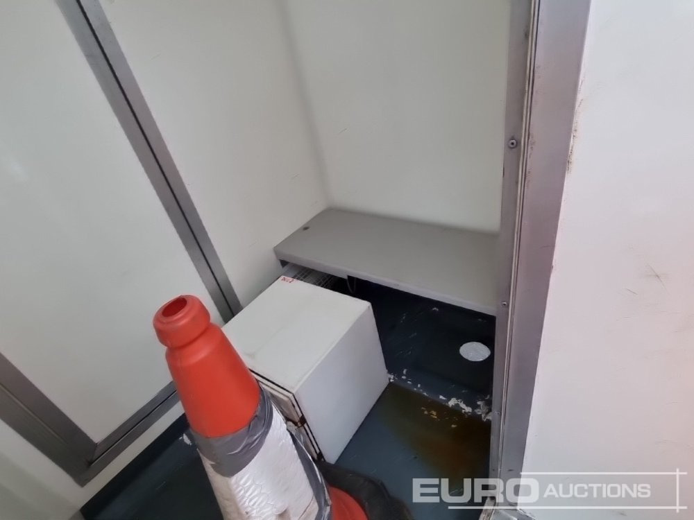 Remorque porte engin Thermac Single Axle Decontamination Unit, Self Contained, Gas Honda Generator Working Boiler: photos 38 Remorque porte engin Thermac Single Axle Decontamination Unit, Self Contained, Gas Honda Generator Working Boiler: photos 38