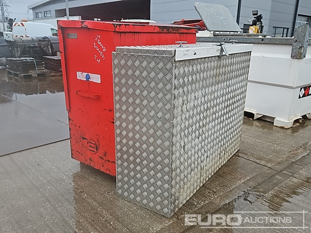 Tool Vault (2 of) - Matériel de chantier: photos 1 Tool Vault (2 of) - Matériel de chantier: photos 1