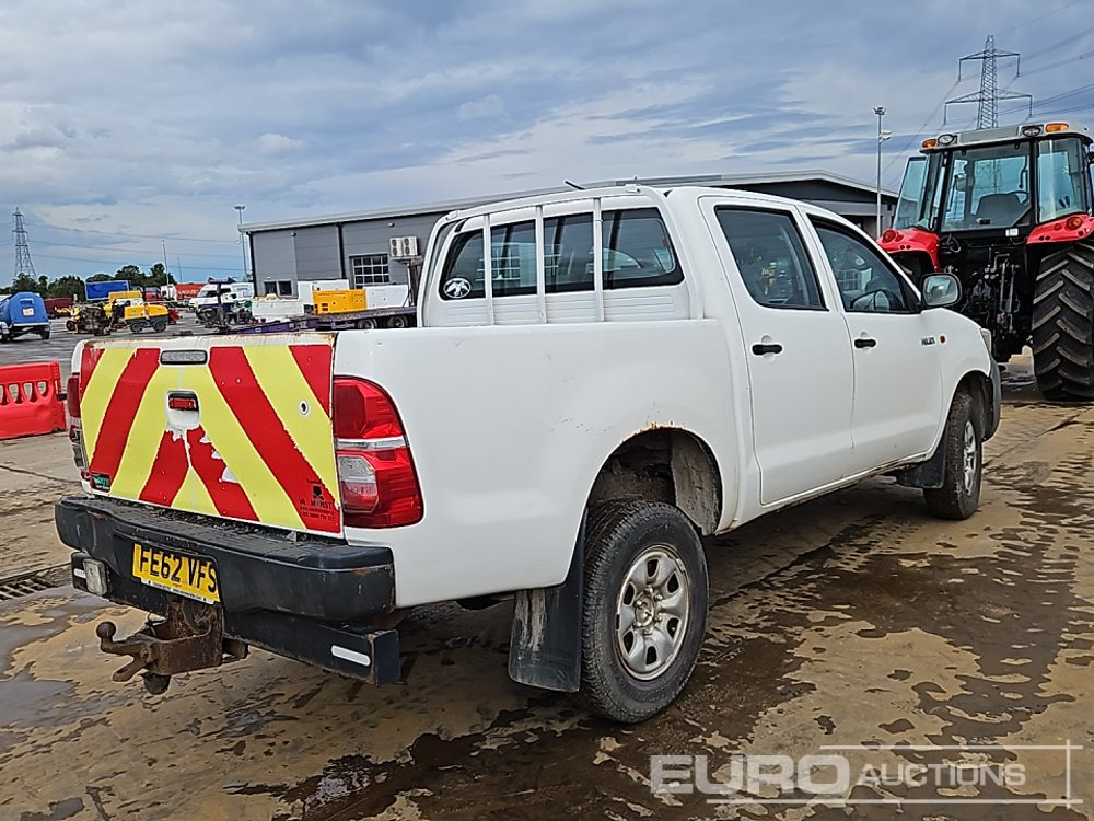 Toyota Hilux - Pick-up: photos 5 Toyota Hilux - Pick-up: photos 5