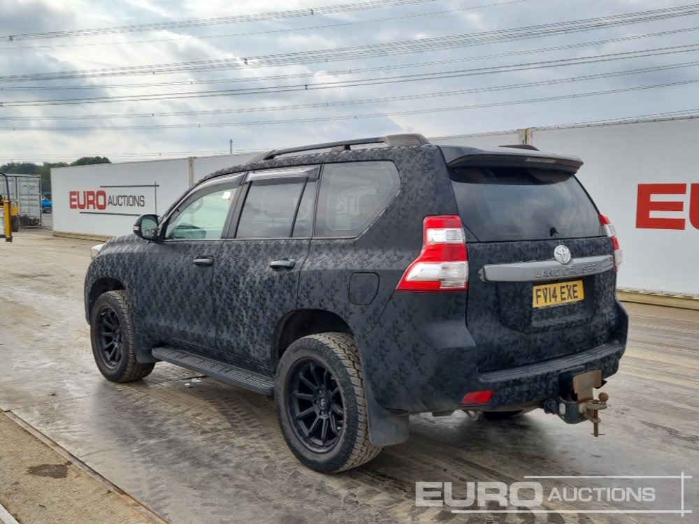 Toyota Landcruiser - SUV: photos 3 Toyota Landcruiser - SUV: photos 3