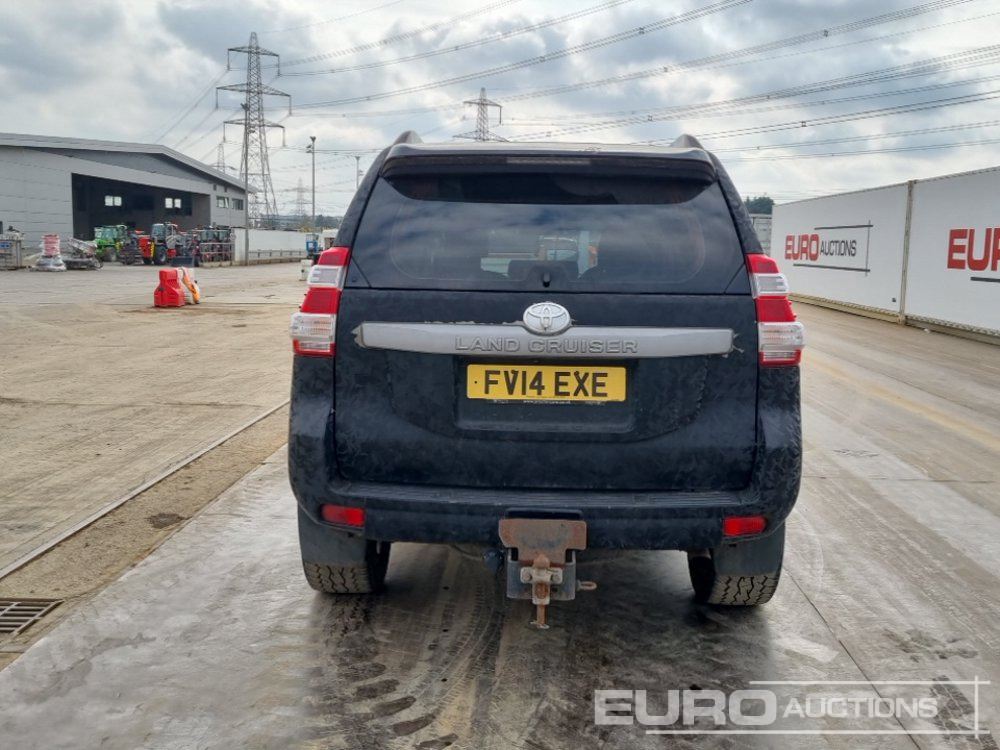 Toyota Landcruiser - SUV: photos 4 Toyota Landcruiser - SUV: photos 4