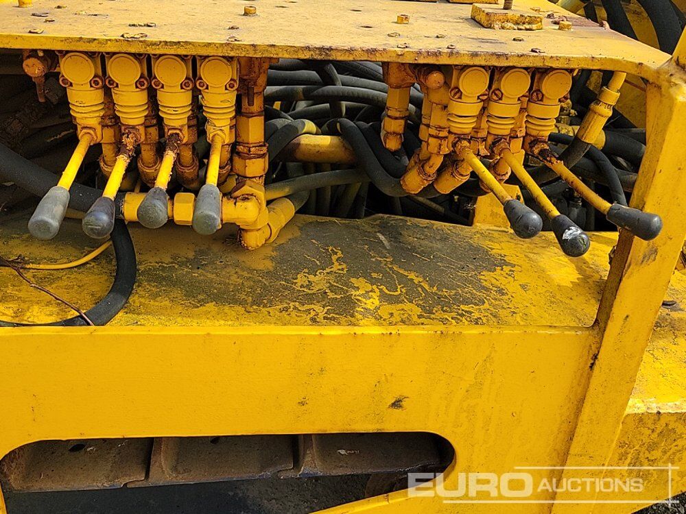 Foreuse Tracked Drilling Rig (Parts Missing): photos 36 Foreuse Tracked Drilling Rig (Parts Missing): photos 36