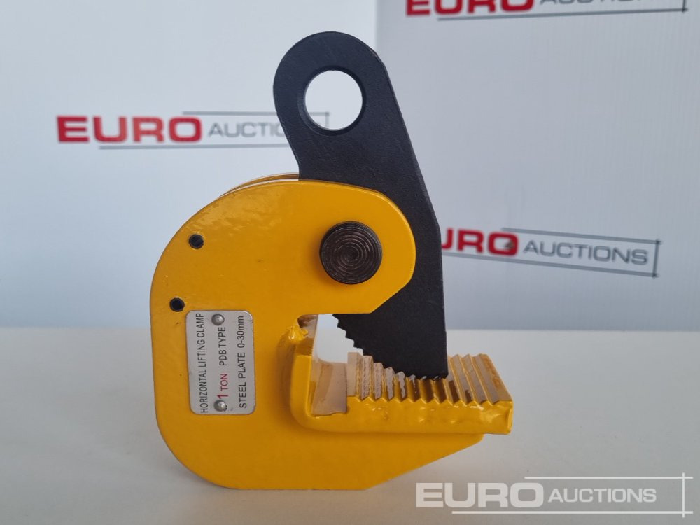 Unused 1 Ton PDB Horizontal Plate Lifting Clamp - Équipement de garage: photos 1 Unused 1 Ton PDB Horizontal Plate Lifting Clamp - Équipement de garage: photos 1