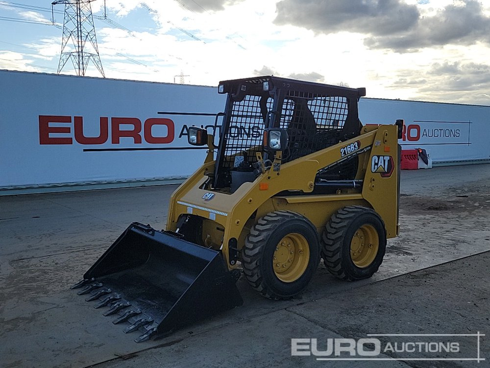 Unused 2025 CAT 216B3 - Mini chargeuse: photos 1 Unused 2025 CAT 216B3 - Mini chargeuse: photos 1
