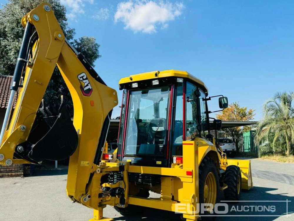 Tractopelle Unused 2025 CAT 424: photos 7