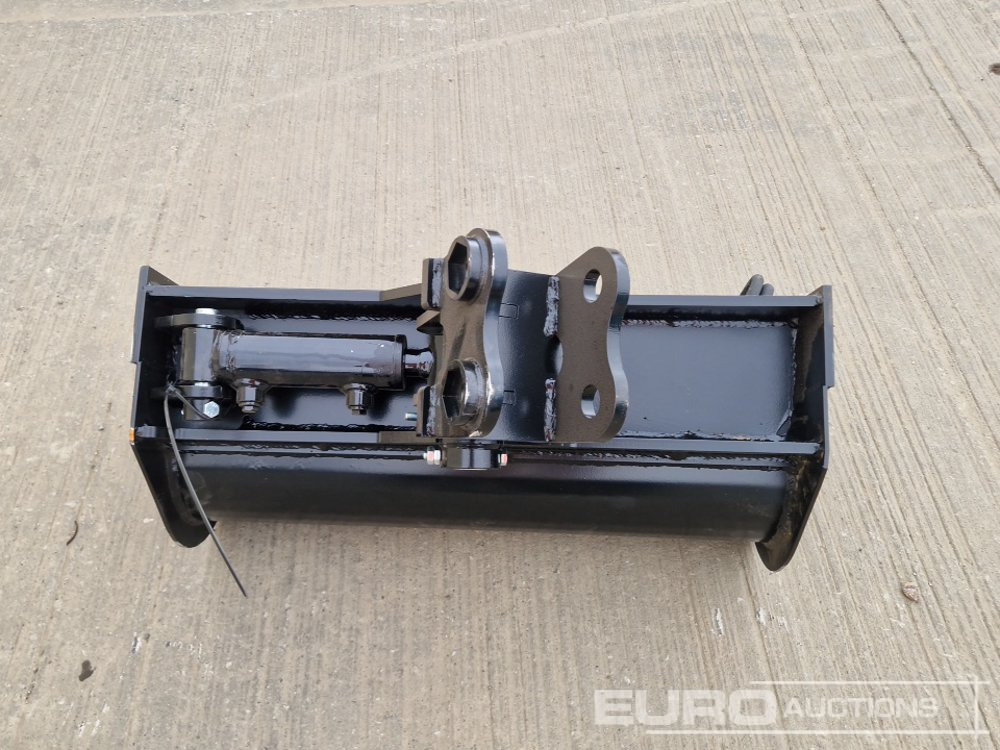Unused 2025 Captok 24" Tilting Bucket 25mm Pin to suit Mini Excavator - Godet: photos 4 Unused 2025 Captok 24" Tilting Bucket 25mm Pin to suit Mini Excavator - Godet: photos 4