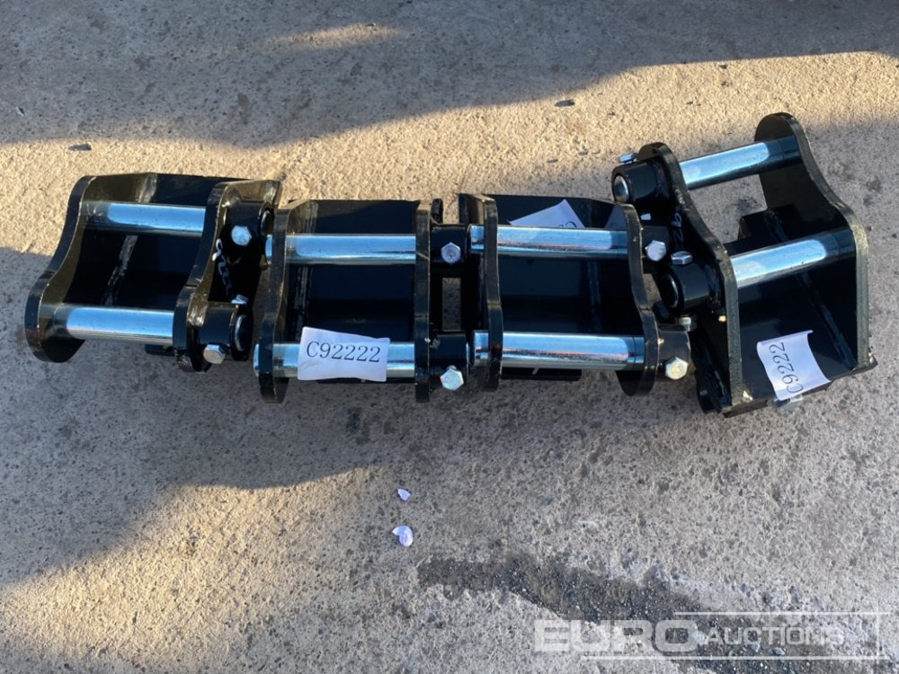 Unused 2025 Quick Coupler to suit Mini Excavator (4 of) - Attache rapide: photos 4 Unused 2025 Quick Coupler to suit Mini Excavator (4 of) - Attache rapide: photos 4