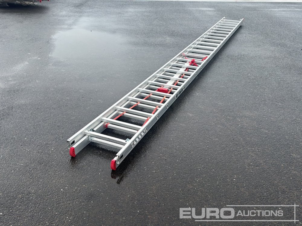 Unused 23 Rung Double Extension Aluminium Ladder, Non Slip Stabliser Bar - Matériel de chantier: photos 4 Unused 23 Rung Double Extension Aluminium Ladder, Non Slip Stabliser Bar - Matériel de chantier: photos 4