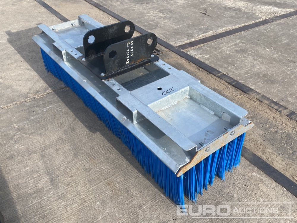 Unused 60" Forklift & Excavator Brush 45mm Pin to suit 4-6 Ton Excavator - Attache rapide: photos 5 Unused 60" Forklift & Excavator Brush 45mm Pin to suit 4-6 Ton Excavator - Attache rapide: photos 5
