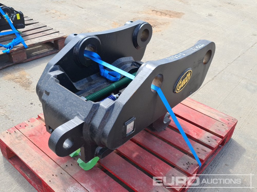 Unused Geith Hydraulic Double Lock QH 90mm Pin to suit 30 Ton Excavator - Attache rapide: photos 1 Unused Geith Hydraulic Double Lock QH 90mm Pin to suit 30 Ton Excavator - Attache rapide: photos 1